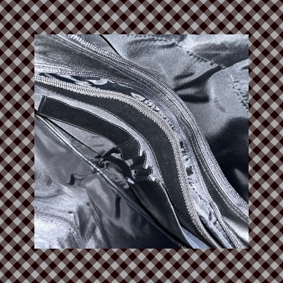 NWOT Omega Overnight Bag - Picture 6 of 10